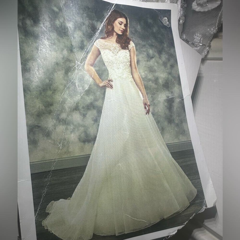 Mary's Bridal White Lace Wedding Gown